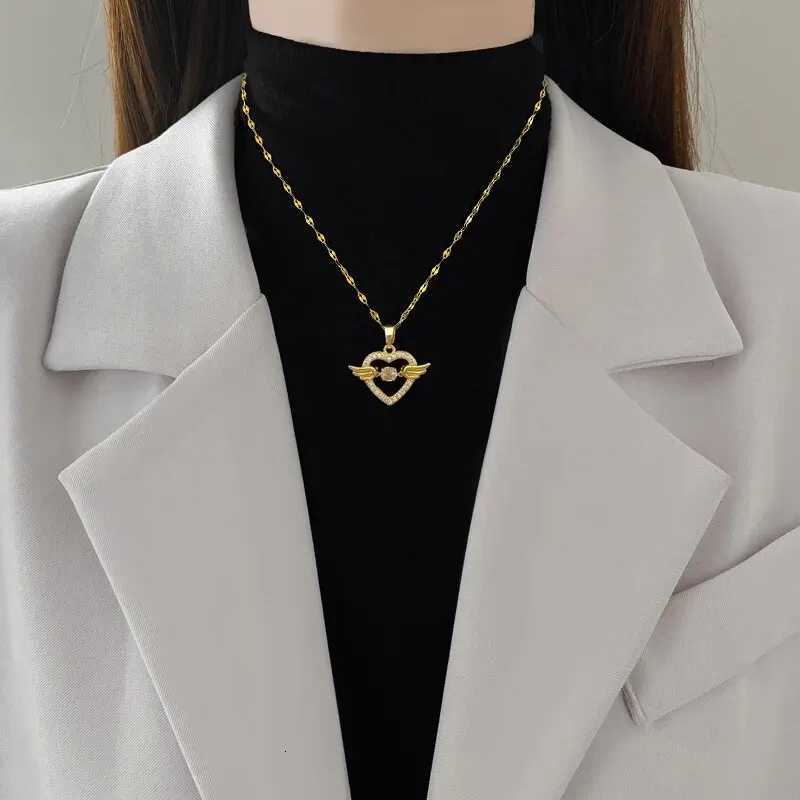100% Smart Love Zircon Necklace for Women Gold Color Light Luxury Titanium Steel Pendant Necklaces Party Jewelry W250712