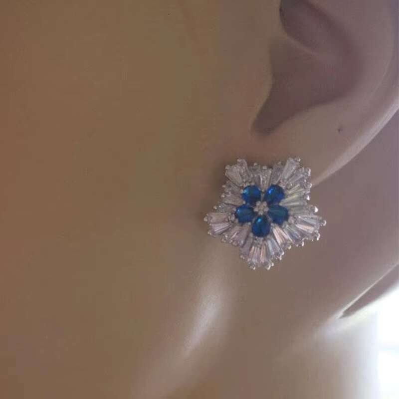 Hot-sale Simple Flower Shaped Design Blue Crystal Earring Women Engagement Party Fashion Zircon Jewelry Stud Earrings