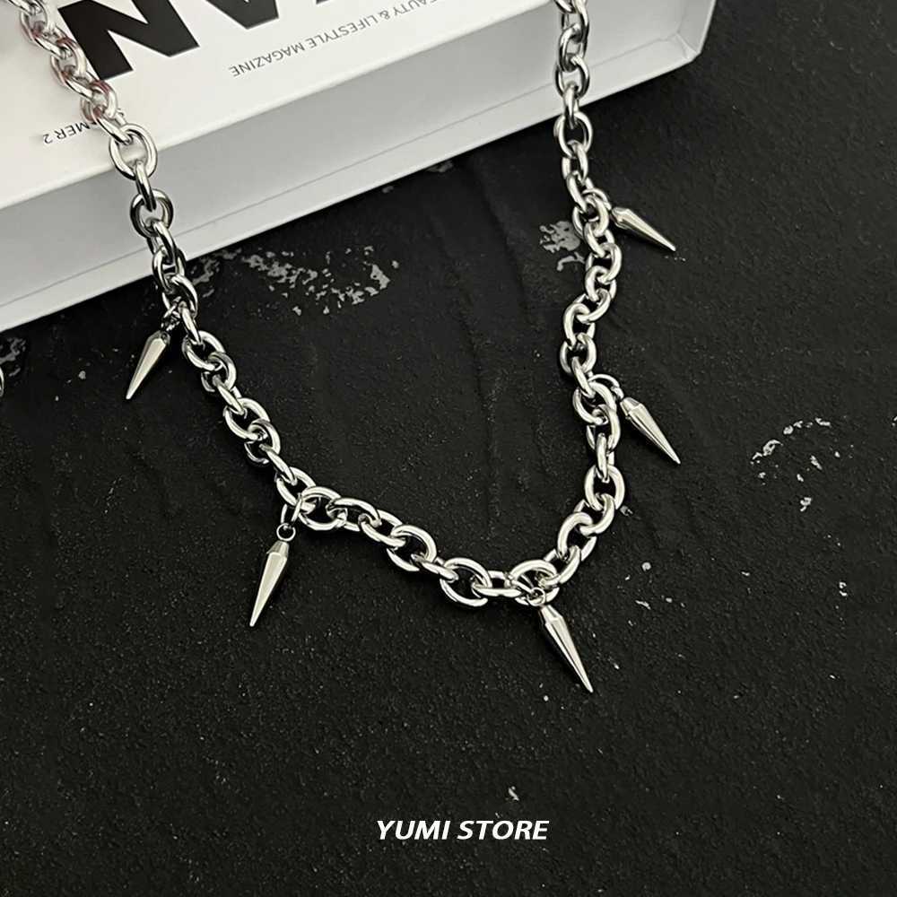 Hip Hop Rivet Necklace for Men and Women Titanium Steel Cone Pendant Sweater Chain Choker Jewelry Punk Male Cool Accessories W250712