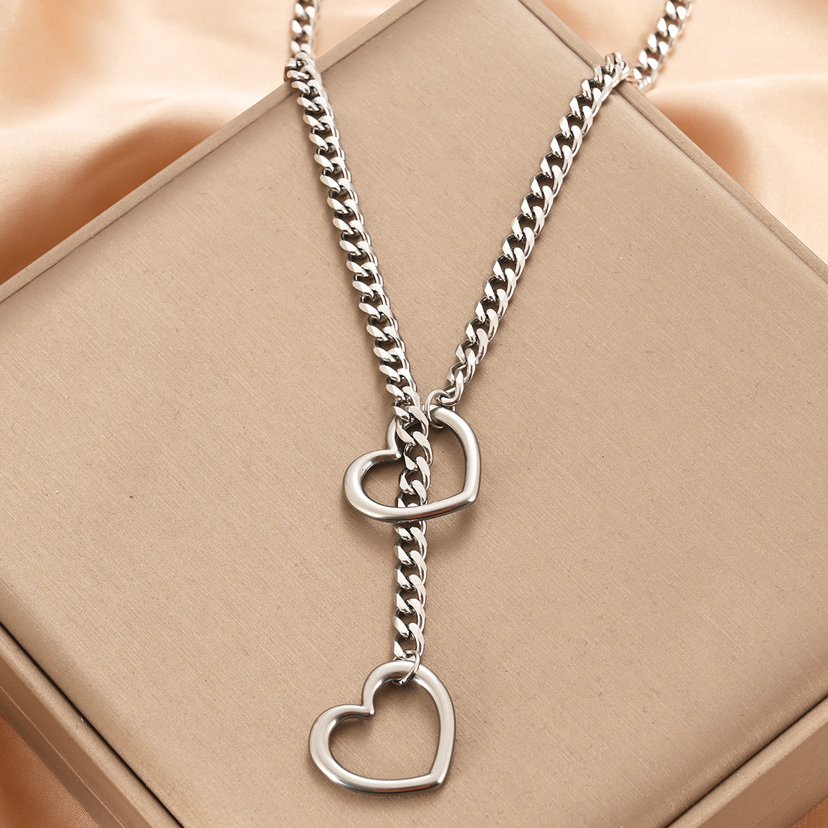 Luxury Jewelry Designer Jewelry European And American Amazon Hot-selling Lasso Heart Necklace O-ring Sliding Chain Necklace Hip-hop Punk Rock Stainles