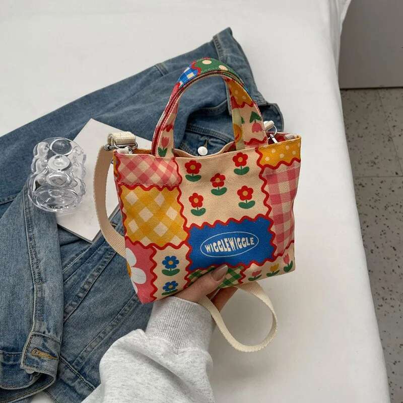 Gentle Woman Letter Printing Small Tote Street Trendy Canvas Mini Handbag Shoulder Versatile Teen Women Crossbody Bag,