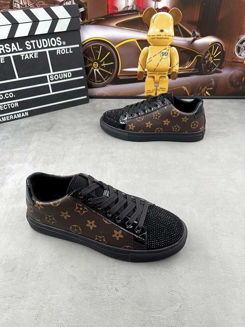 new Men's Internet-famous Bestseller - Low-top Casual Shoes with Soft Sole and Leather Upper Versatile and Stylish Sneakers from Popular Streetwe