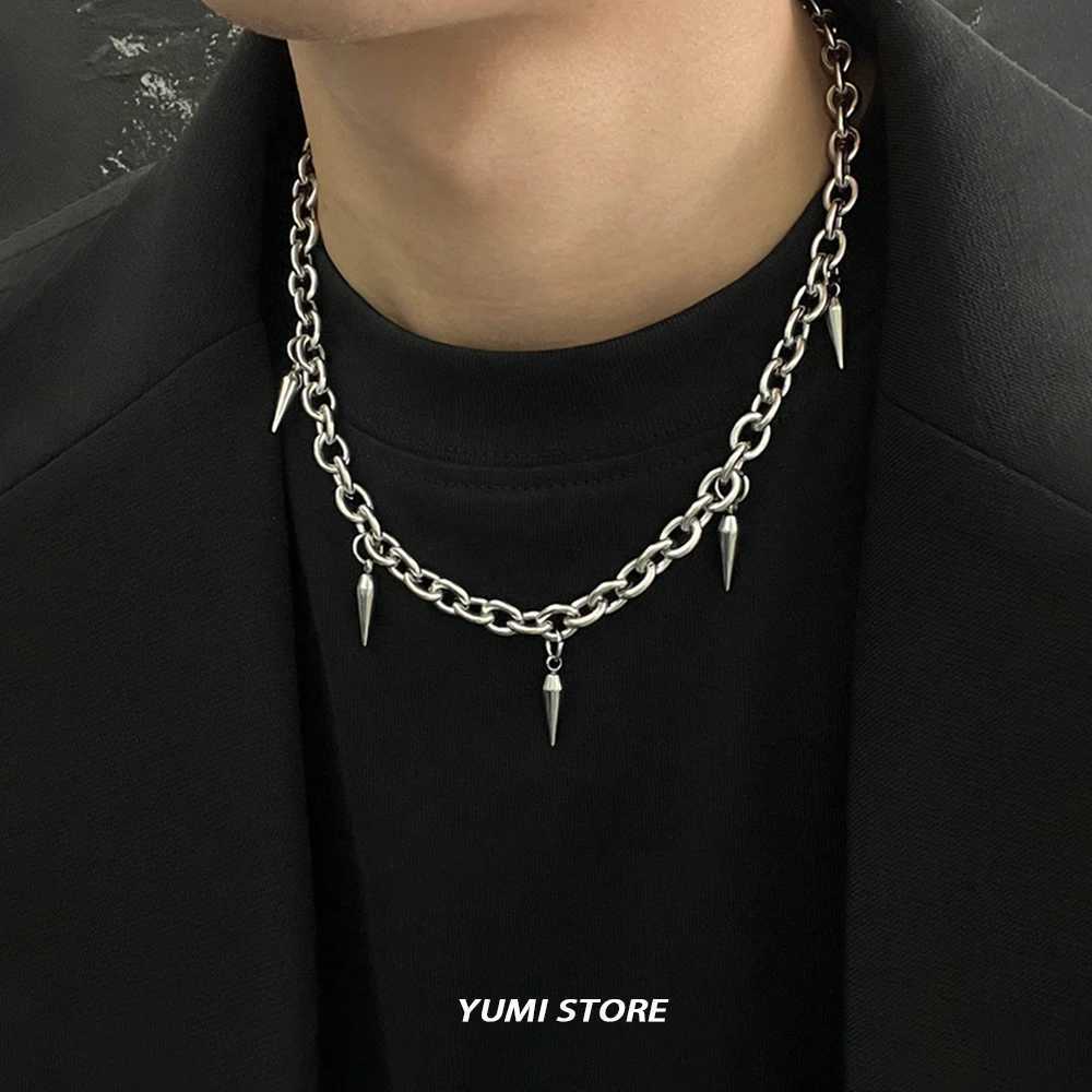 Hip Hop Rivet Necklace for Men and Women Titanium Steel Cone Pendant Sweater Chain Choker Jewelry Punk Male Cool Accessories W250712