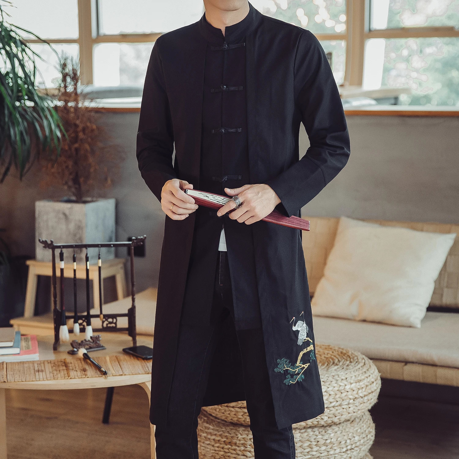 Men Chinese Style Long Windbreaker Jacket Men Streetwear Oriental Clothes Men Black Vintage Mandarin Trench Embroidery Coat 250708