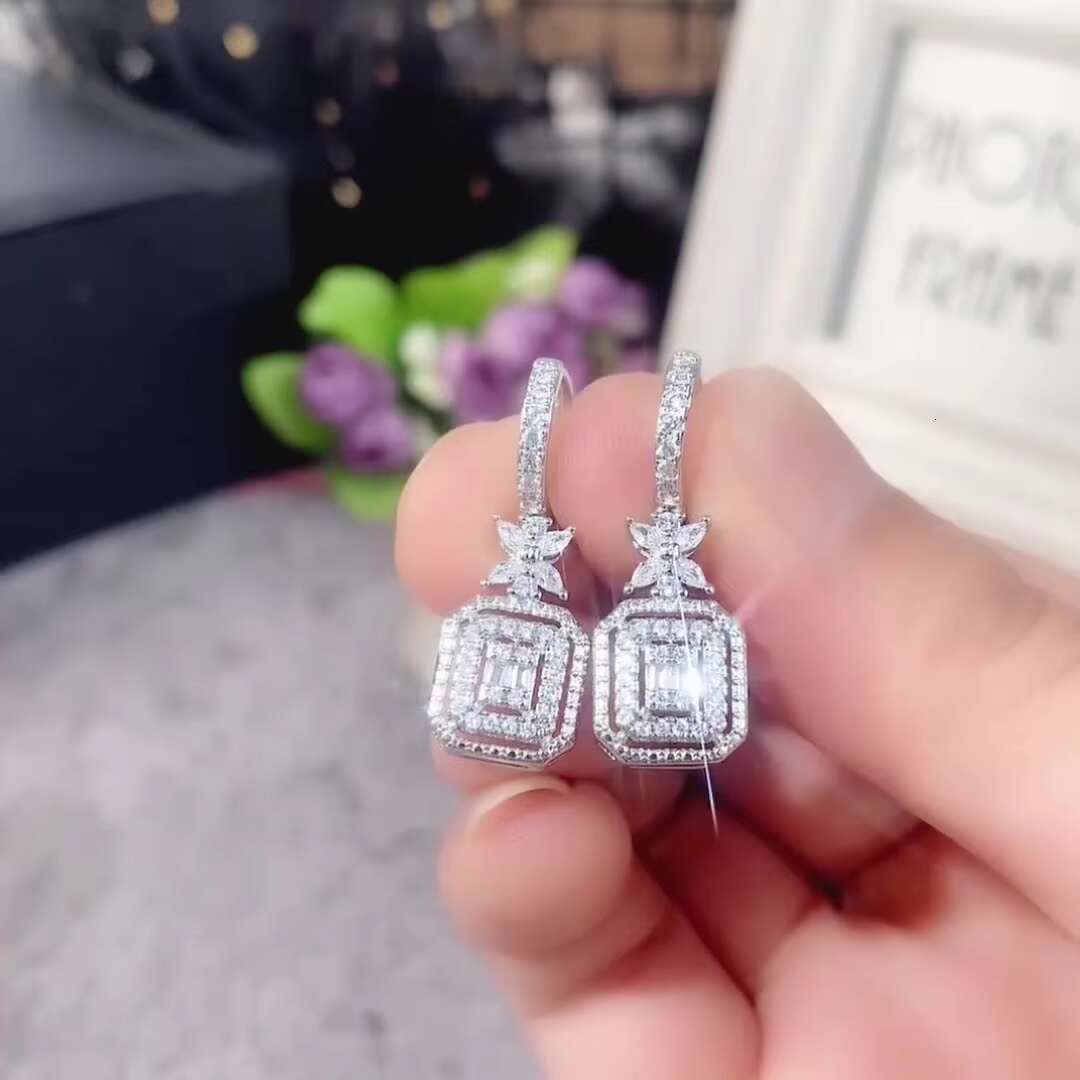 Factory Modern Fashion Silver Plated Women Dangle Earrings Dazzling Cubic Zirconia for Party Jewelry Drop CZ Earrings