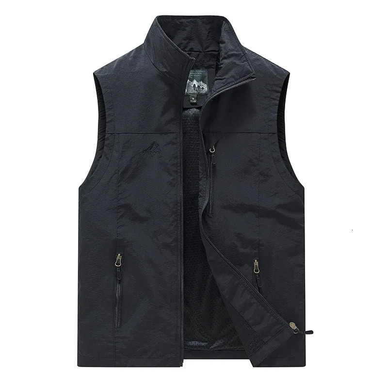 FGKKS Spring Men Waistcoat Outdoor Leisure Solid Color Vest Young Middleaged Pography Fishing Casual Jacket Male 250707