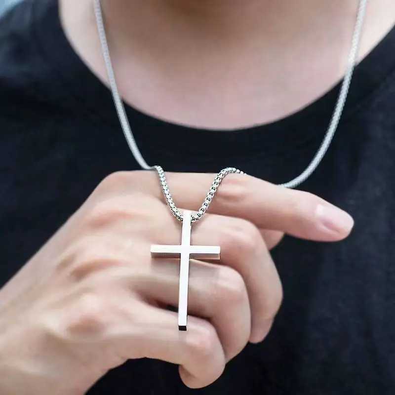 Hip Hop Trend Cross Pendant Necklace for Men Simple Punk Silver Color Titanium Steel Chain Versatile Street Jewelry Accessories W250712