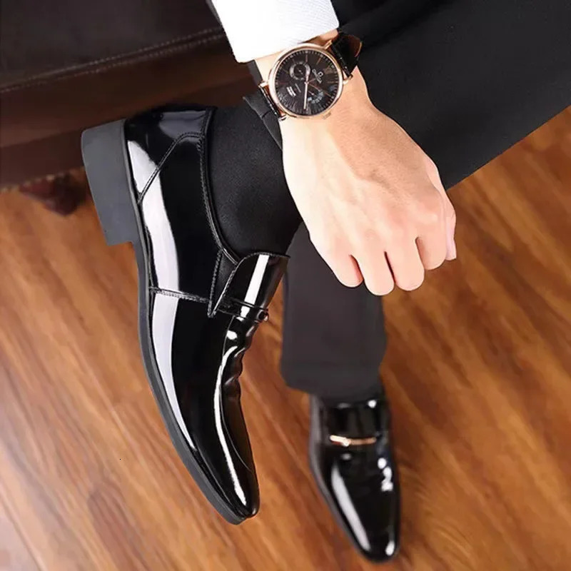 Business Oxford Leather Shoes Men Breathable Patent Leather Formal Shoes Plus Size Man Office Wedding Flats Male Black 250712