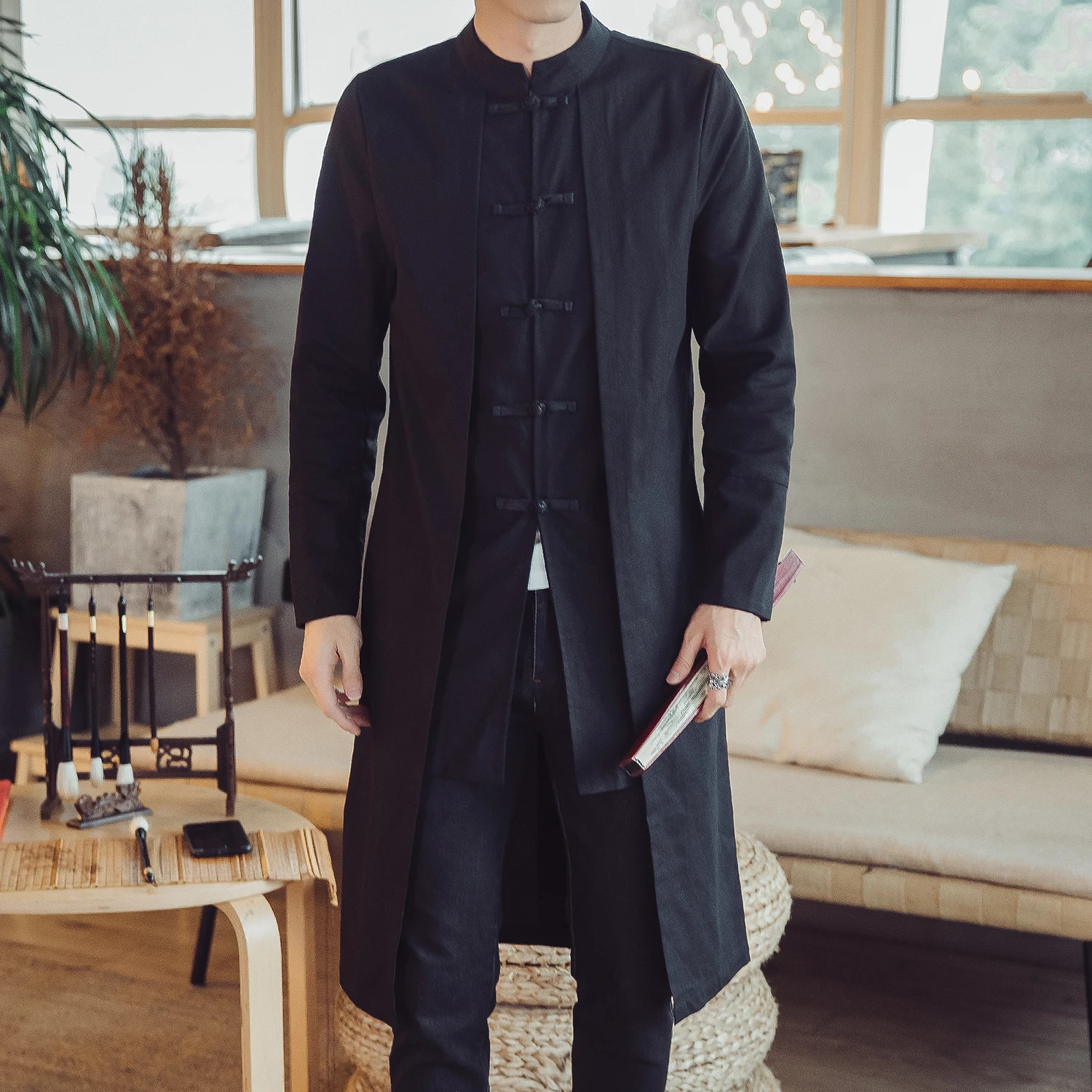 Men Chinese Style Long Windbreaker Jacket Men Streetwear Oriental Clothes Men Black Vintage Mandarin Trench Embroidery Coat 250708