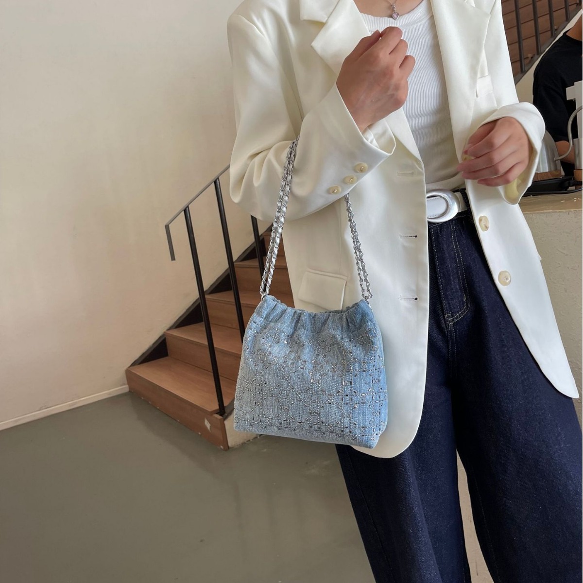 Free Shipping Designer Bag Super Popular Niche Rhinestone Bag For Women 2025 New Stylish Versatile Luxury Bag Chain Crossbody Bag Denim Pleated Bucket
