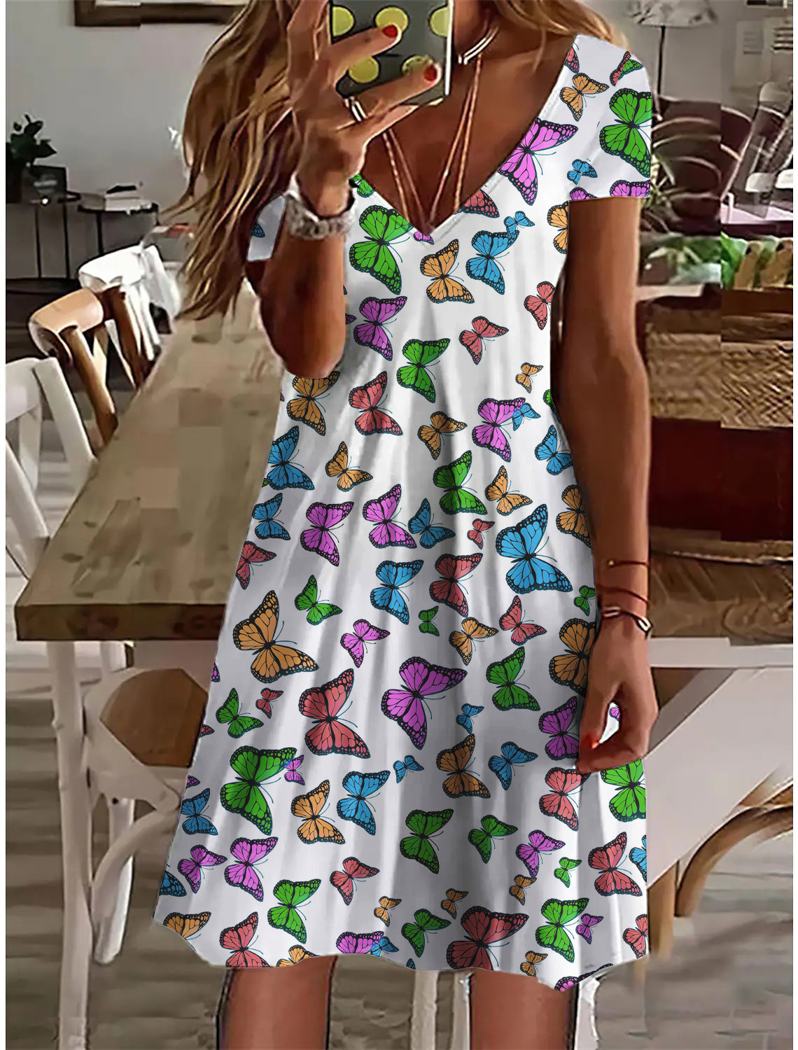2025 Summer new women's dress, summer new casual V-neck loose print fashionable short sleeved dress, new designer dress