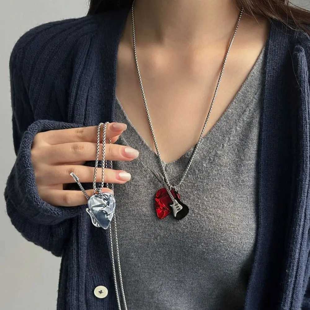 Hip-hop Guitar Pick Pendant Necklace Punk Titanium Steel Guitar Chain Choker Trendy Vintage Electric Guitar Sweater Chain Boys W250712