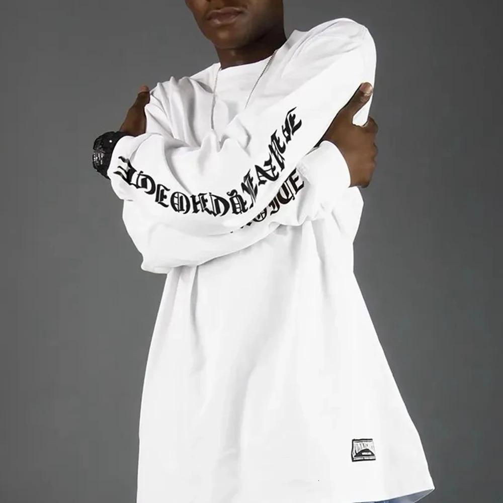 Men Clothing American Retro Street Loose Long Sleeved Graffiti T Shirt Round Neck Bottoming Top Hip Hop T Shirt 250711