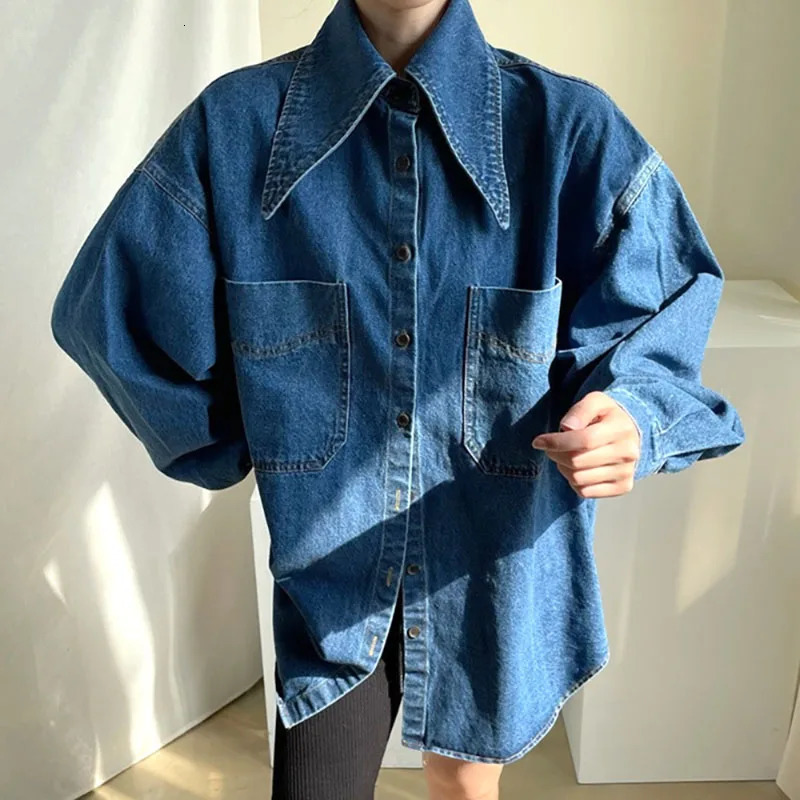 Korean Fashion Blue Denim Shirt Simple AllMatching Pop Pointed Collar Single Breasted Loose Big Pocket Washed Blouse 250704