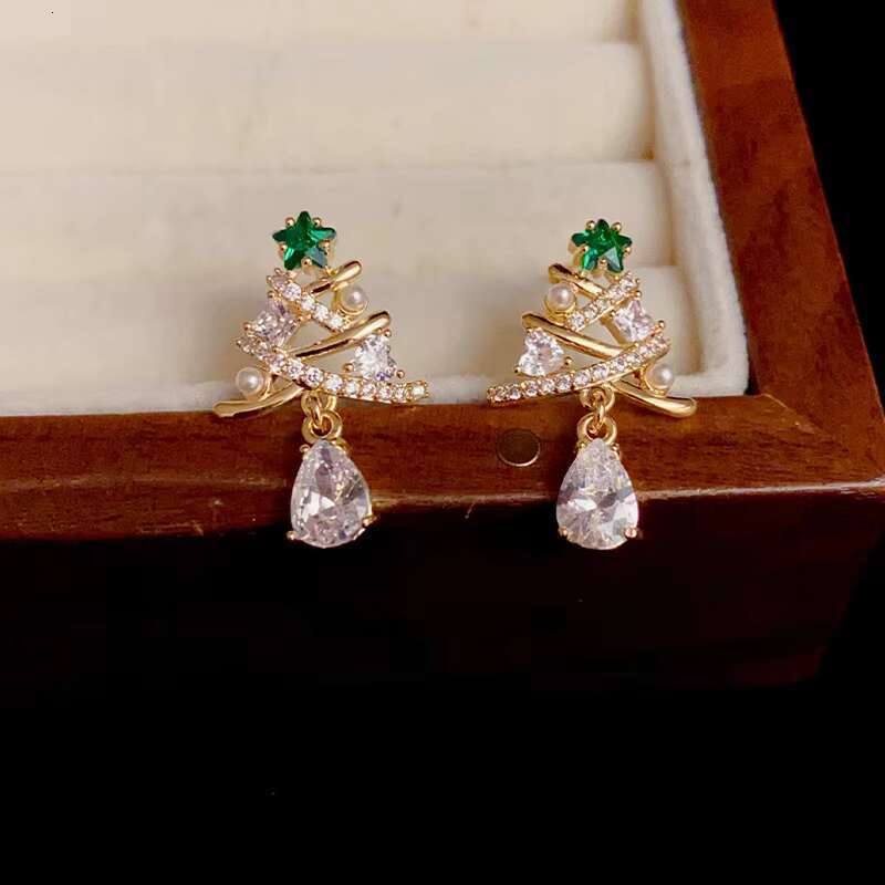 Exquisite Christmas Tree Design Red/Green Cubic Zirconia Pearl Earring for Women Trend Party Gold Plated CZ Stud Earrings