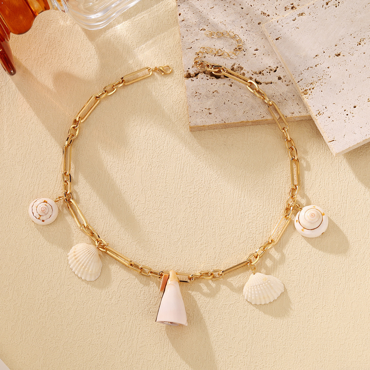Luxury Jewelry Designer Jewelry European And American Cross-border Vintage Bohemian Pearl Shell Necklace INS Niche Design High-end Clavicle Chain