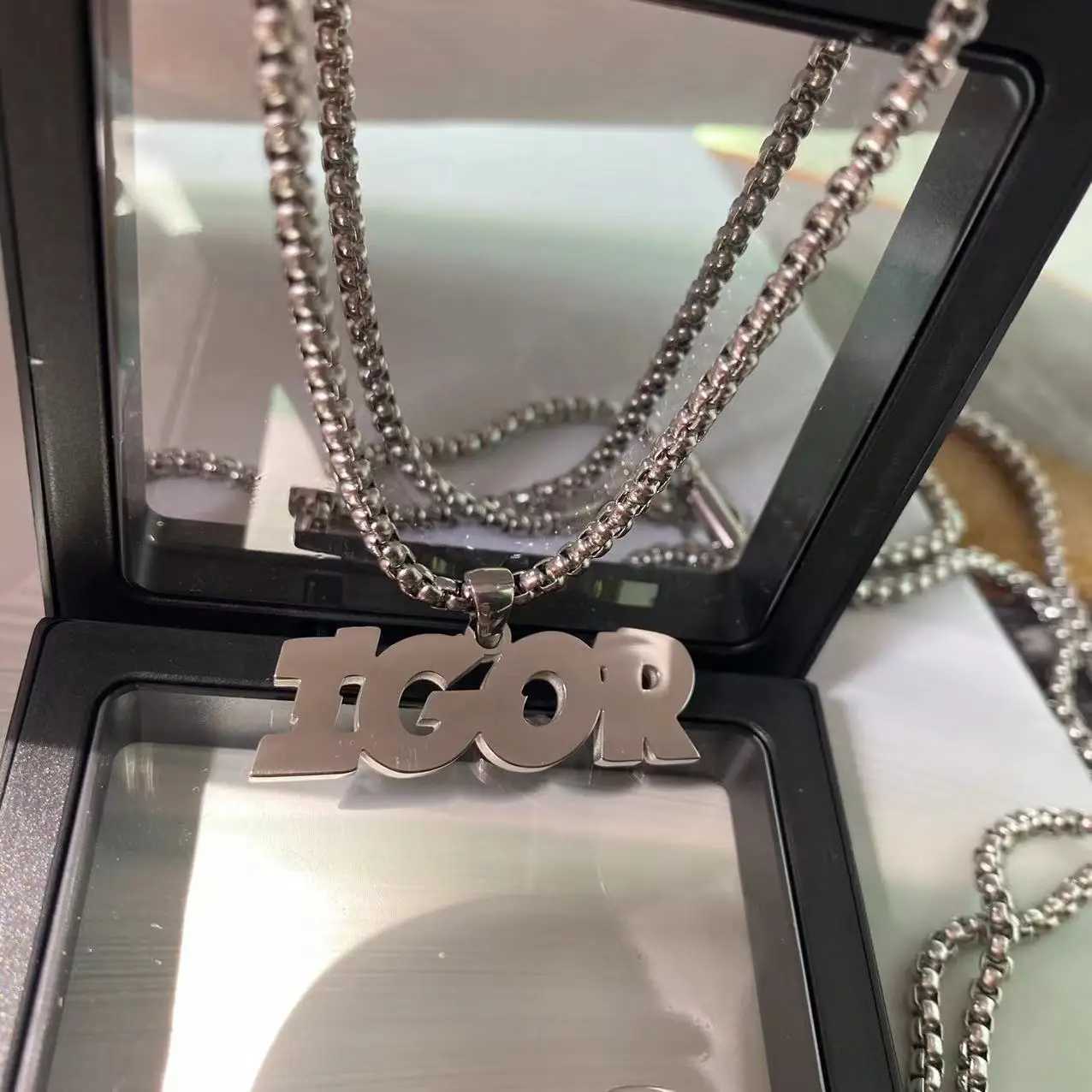 Titanium Steel Lettered Pendant Necklace Hip Hop Niche Necklace Sweater Chain Hoodie Accessories Glamor Jewelry for Men / Women W250712