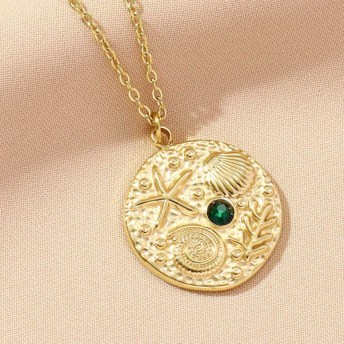 14K Gold Color Waterproof Stainless Steel Round Ocean Starfish Shell Charm Necklace Pendant Choker Jewelry for Women Daily Wear W250712