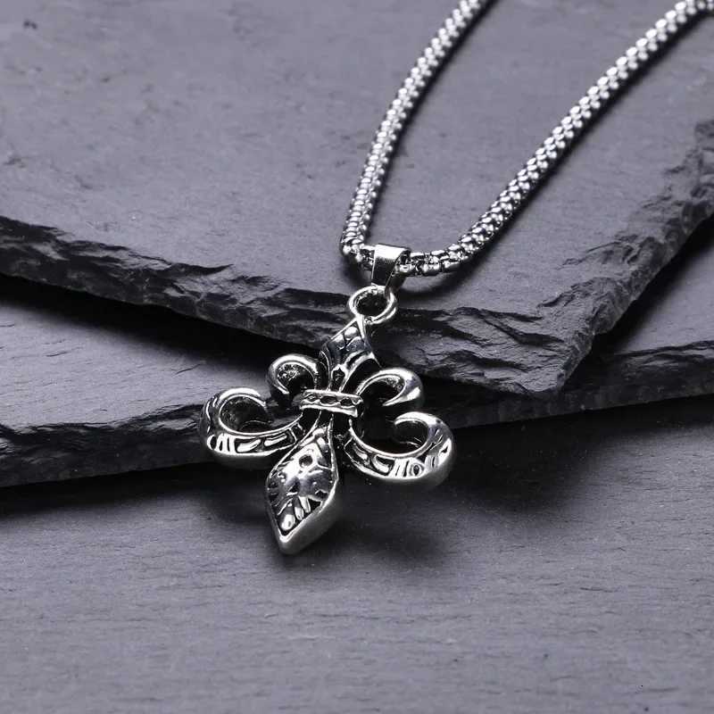 Vintage Cross Pendant Necklace Unisex Versati Simp Long Sweater Chain Hip Hop Accory W250712