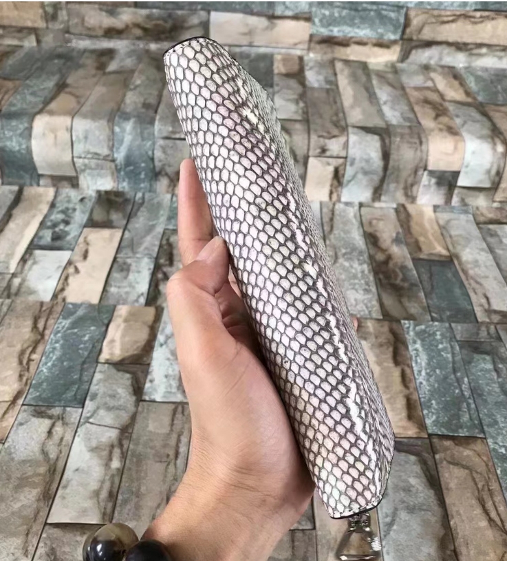 Hot Selling New Designer Snakeskin Men's Wallets Fashion Genuine Leather Zipper Wallet Leisure Large Capacity Clutch Bag 50 Designer Bags