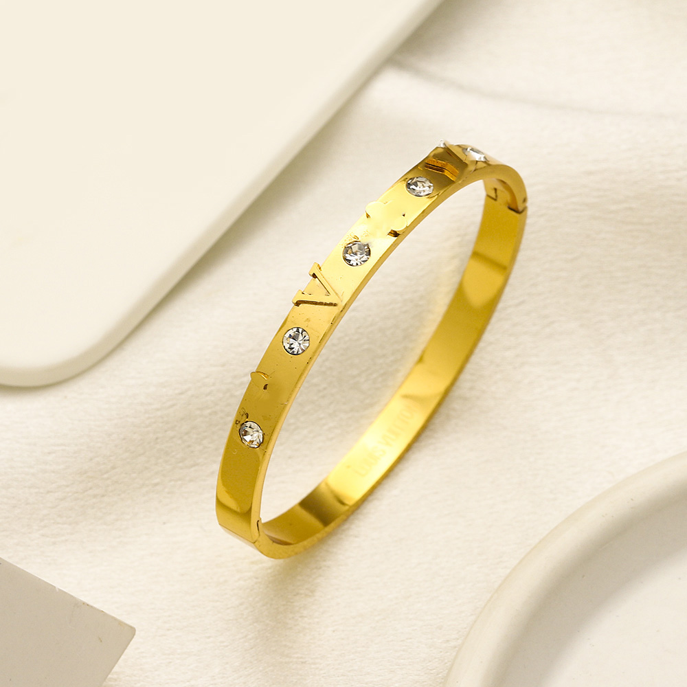 Women Designer Bracelet Designer Letter Metal Gold Plated Stainless Steel Bracelet Wedding Jewelry Gifts