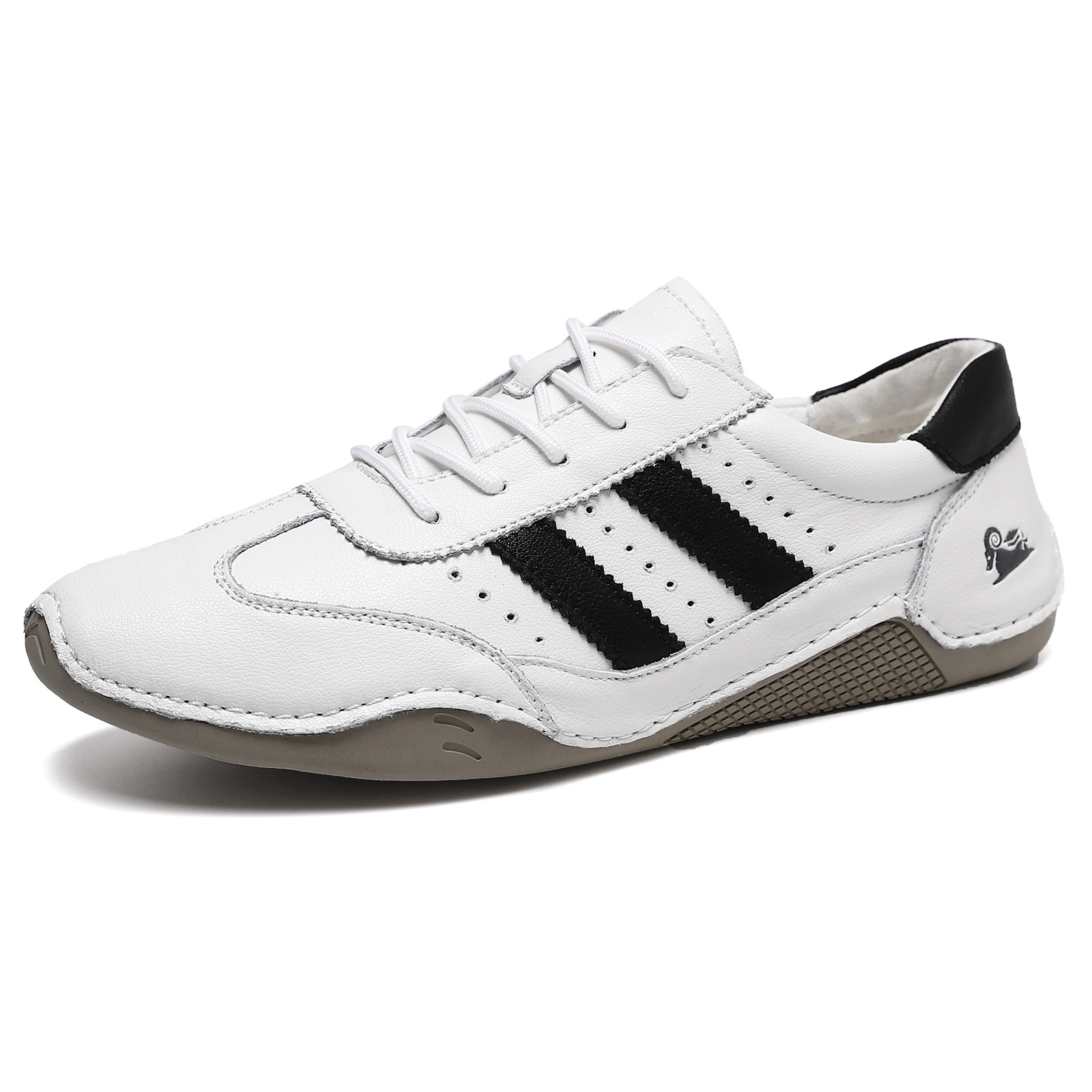 New Design Versatile Classic Unisex Low Top board Shoes Couple Casual Fashion Best Selling Men Women Sneakers Plus Size 38-48 White Black Free Shippin