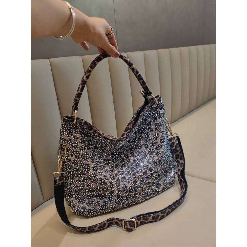 Soft Leather Women Handbags 2024 New Casual Large Capacity Dias Tote Bag Popular Leopard Print Single Shoulder Commuter Bags
