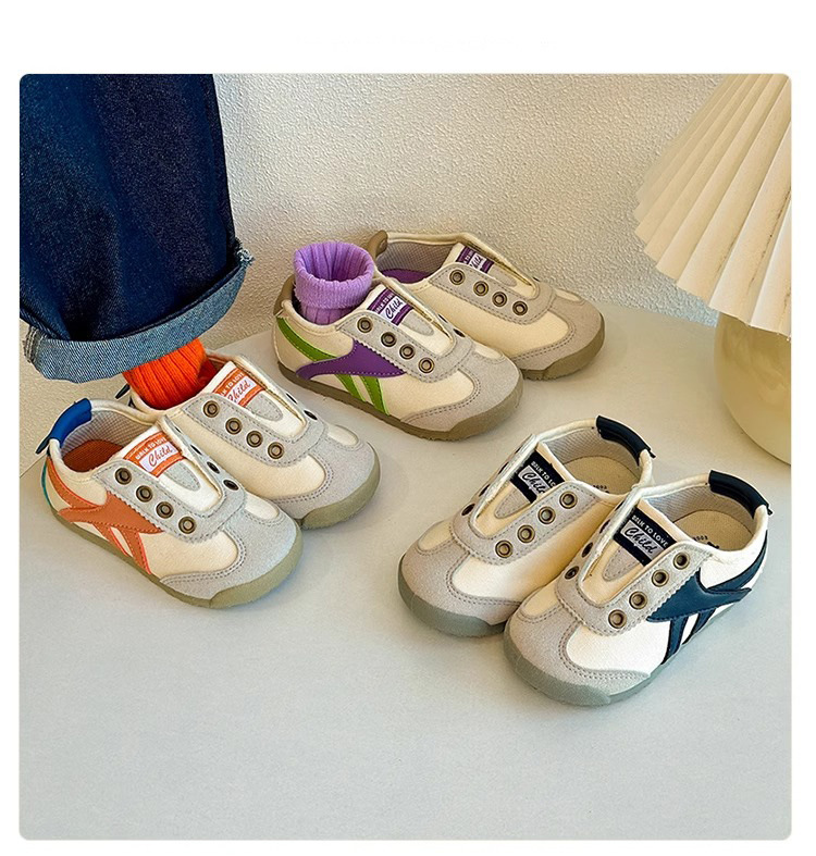 new Spring and Autumn Styles of Children's Canvas Shoes Soft - soled Casual Skate Shoes for Boys and Girls Indoor Shoes for Kindergarten Baby Wal