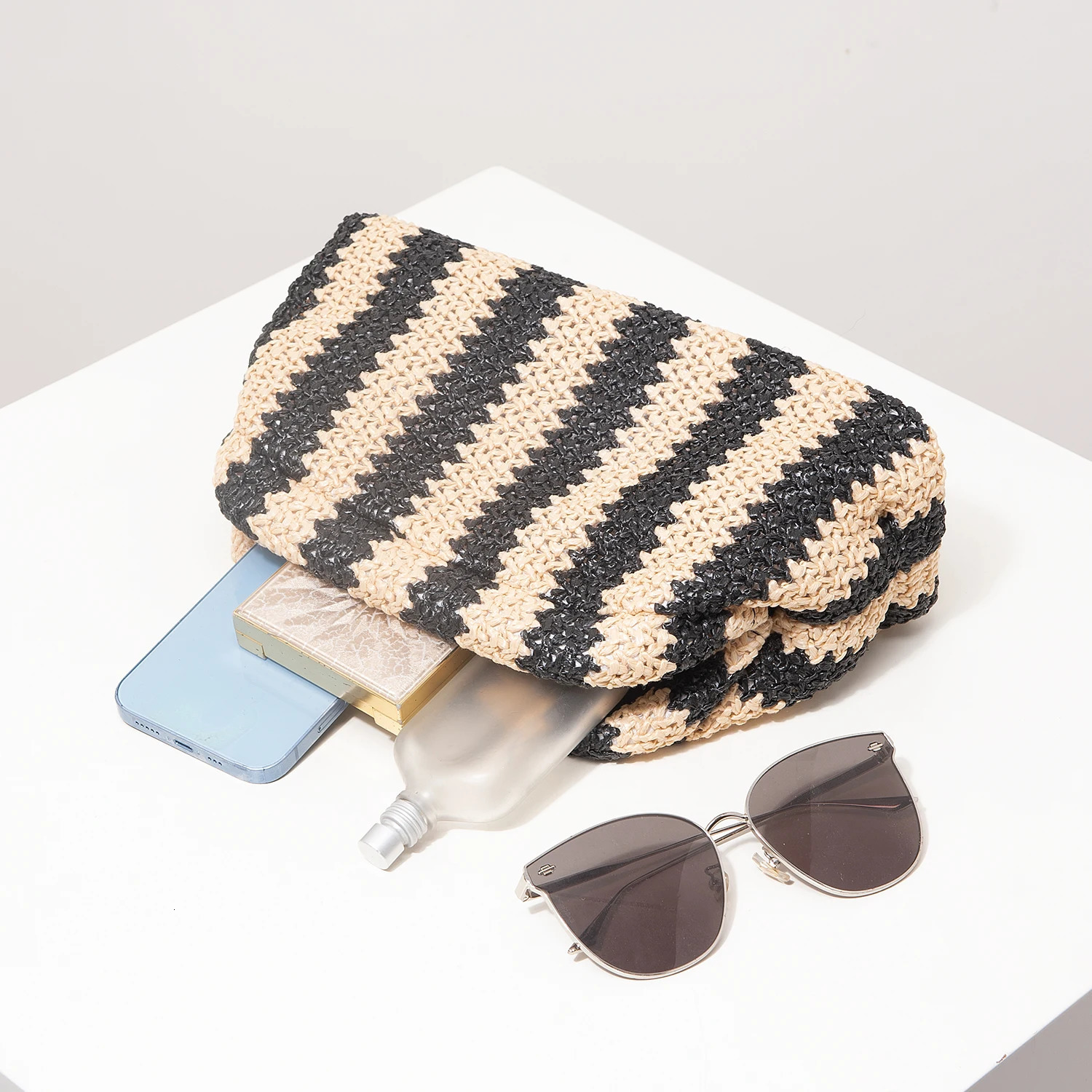 Striped Contrasting Color Knitted Ladies Clutch BagBoho Beach Bags For WomenTravel Must HavesVacation OutfitProm Bag 250703