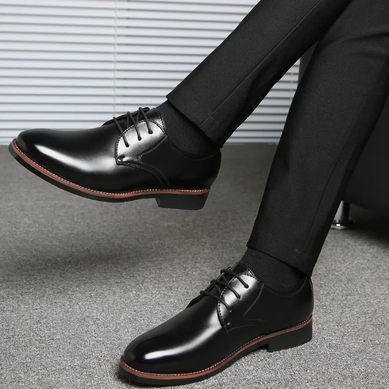 Men Breathable Leather Shoes Black Soft Leather Soft Sole Spring and Autumn Groomsmen Men Business Formal Casual Shoes 250712