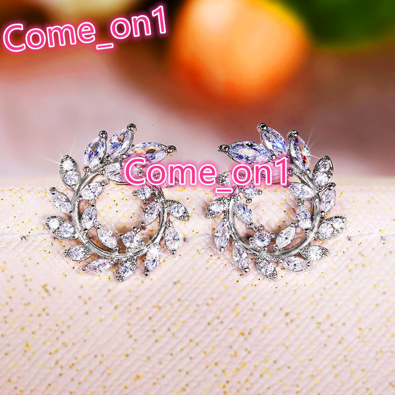 Hot-Sale Fashion Leaf Design Earring for Women White Cubic Zircon Luxury Wedding Engagement Fashion Jewelry Stud Earrings
