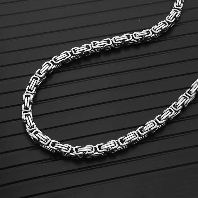 Luxury Jewelry Designer Jewelry Hip Hop Chain Men's European And American Fashion Non-fading Imperial Chain Titanium Steel Street Collarbone Chai