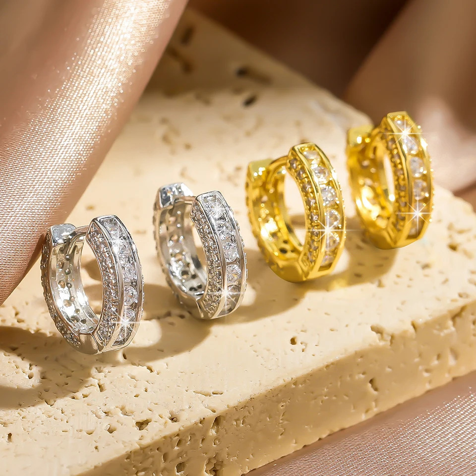 Vintage Hip Hop Round Hoop Earrings for Men Crystal Cubic Zirconia Fashion Versatile Male Jewelry Trend Circle Earring Gift 250708