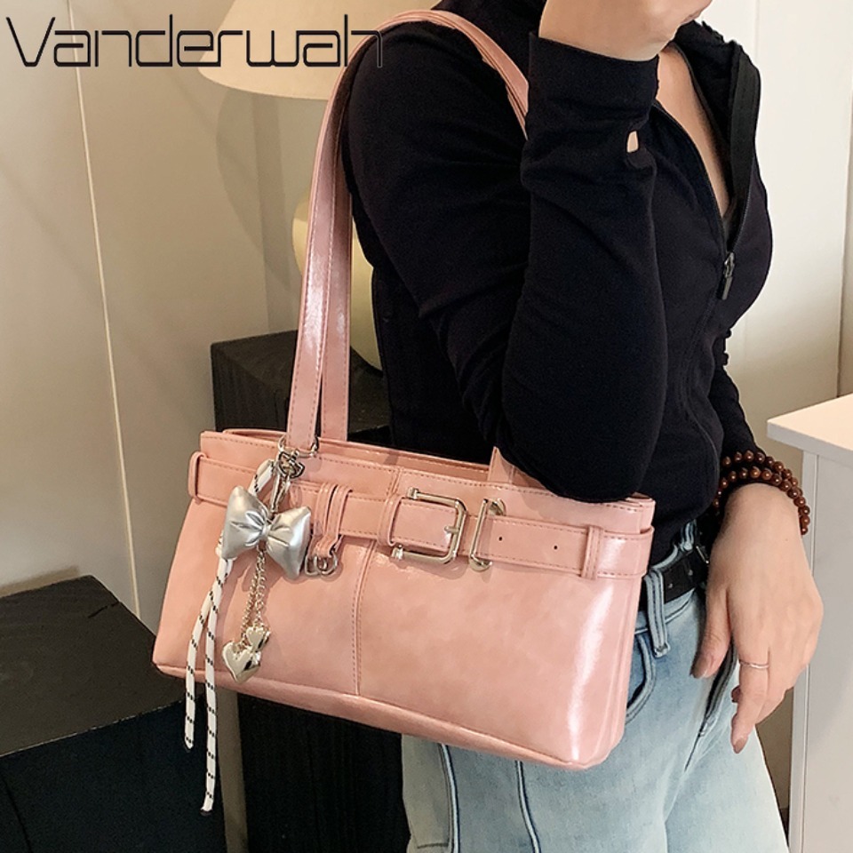 Belt Buckle Design Shoulder Satchels Bag For Women New Luxury Designer Handbags Branded Fashion Casual Totes With Pendant Sac