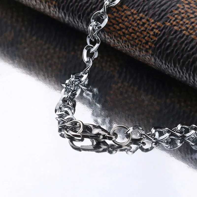 1 pc Final Fantasy XIII 13 Lightning necklaces pendants Anime Cosplay buy-direct-fr- choker necklace W250712