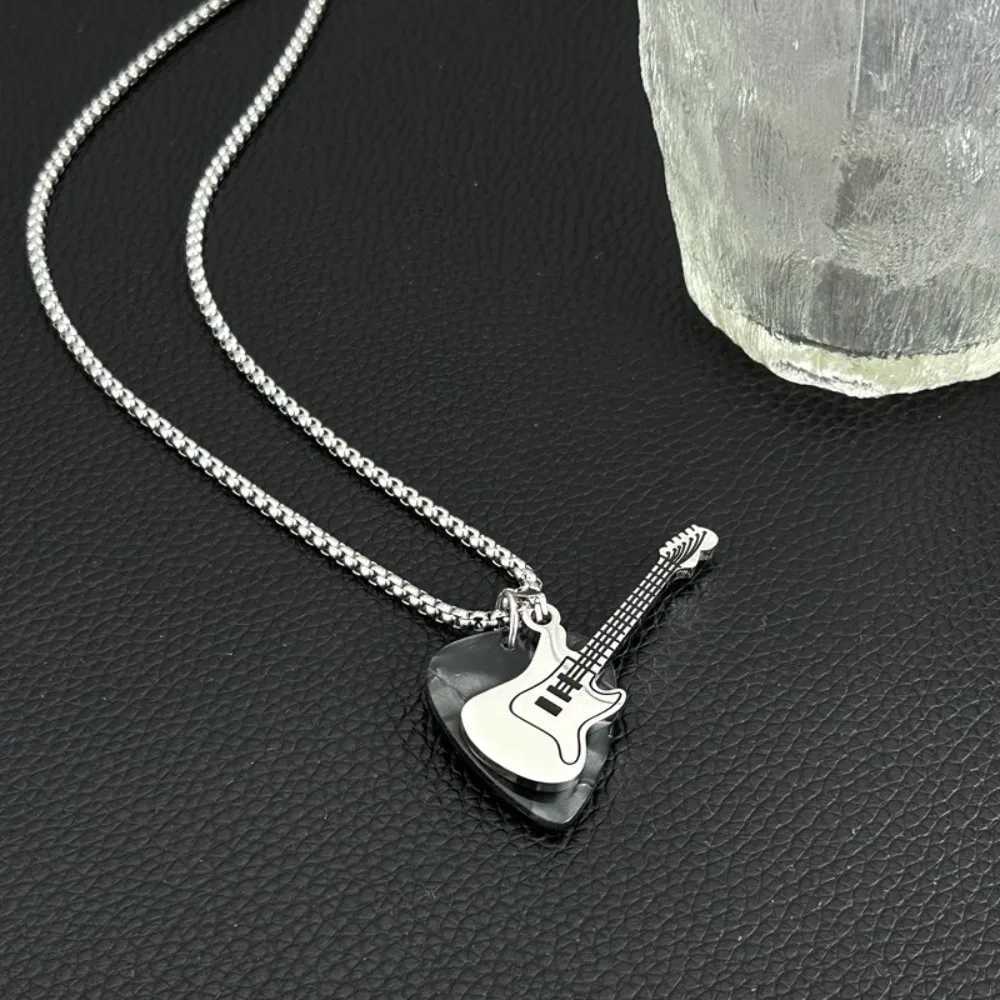 Hip-hop Guitar Pick Pendant Necklace Punk Titanium Steel Guitar Chain Choker Vintage Trendy Electric Guitar Sweater Chain Unisex W250712