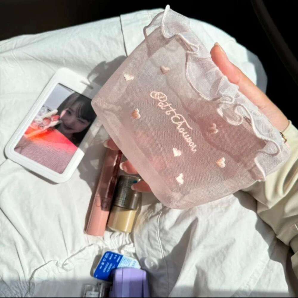 Korean INS Style Girl Mesh Heart Embroidery Portable Makeup Cute Tissue Touch-Up Storage Bag