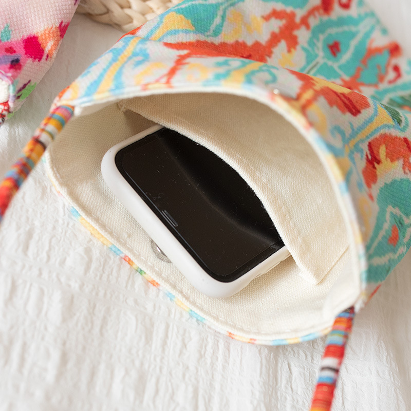 2025 Spring/summer Xinjiang New Ethnic Style Art Ethnic Style Mobile Bag Personalized Handmade Small Square Bag