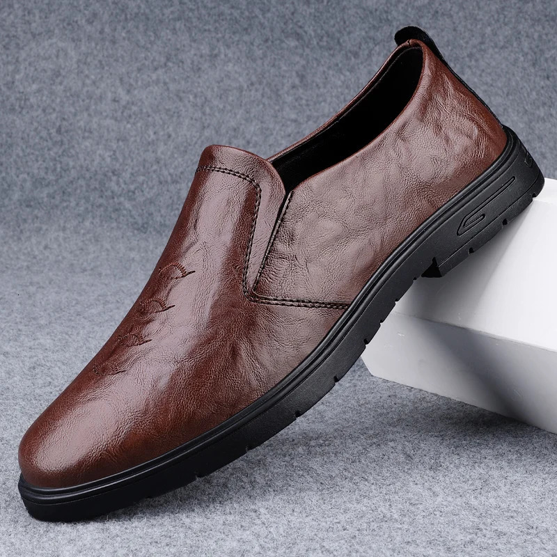 Spring Brown Mens Casual Shoes Genuine Leather Mens Classic Retro Loafers Moccasins Men Comfortable Business Affairs Flats 250708
