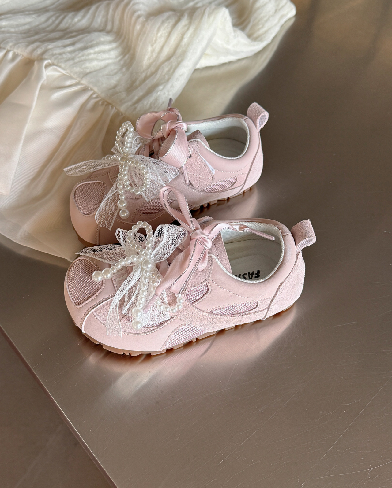 2025 new Girls' mesh military - style training shoes, breathable sports shoes for spring and summer For big kids girls' lightweight and soft