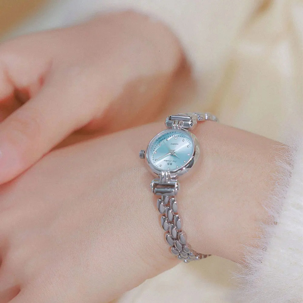 Simple Elegant Womens Watches Gold Wrist Small Bracelet High Quality Ladies Quartz Watches for Girls Dress Gifts 250712