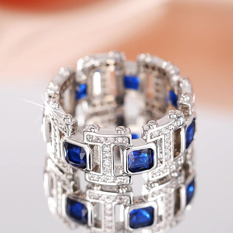 2025 Choucong Ins Top Sell Sparkling Vintage Jewelry 18K White Gold Fill Princess Cut Blue Sapphire CZ Diamond Promise Party Women Bridal Ring Gift