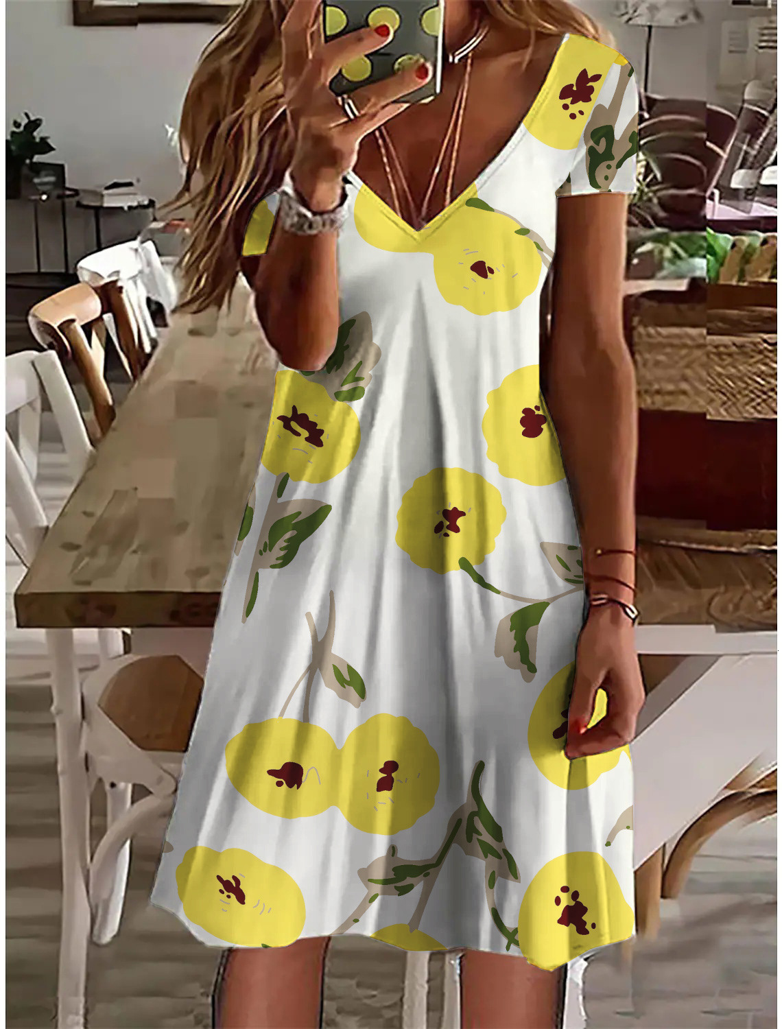 2025 Summer new women's dress, summer new casual V-neck loose print fashionable short sleeved dress, new designer dress