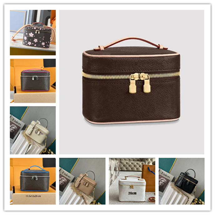 Designer Travel Cosmetic Bags Nice vanity Cosmetics case Luxury Womens Vintage Denim makeup bag toiletry bag Holdall Zipper