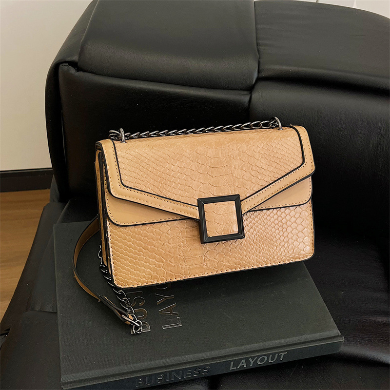 Luxury Brand Designer Bag Cross-Border Bag Niche High-End Snake Pattern Crossbody Small Square Bag For Women 2025 New European And American Trend Comm