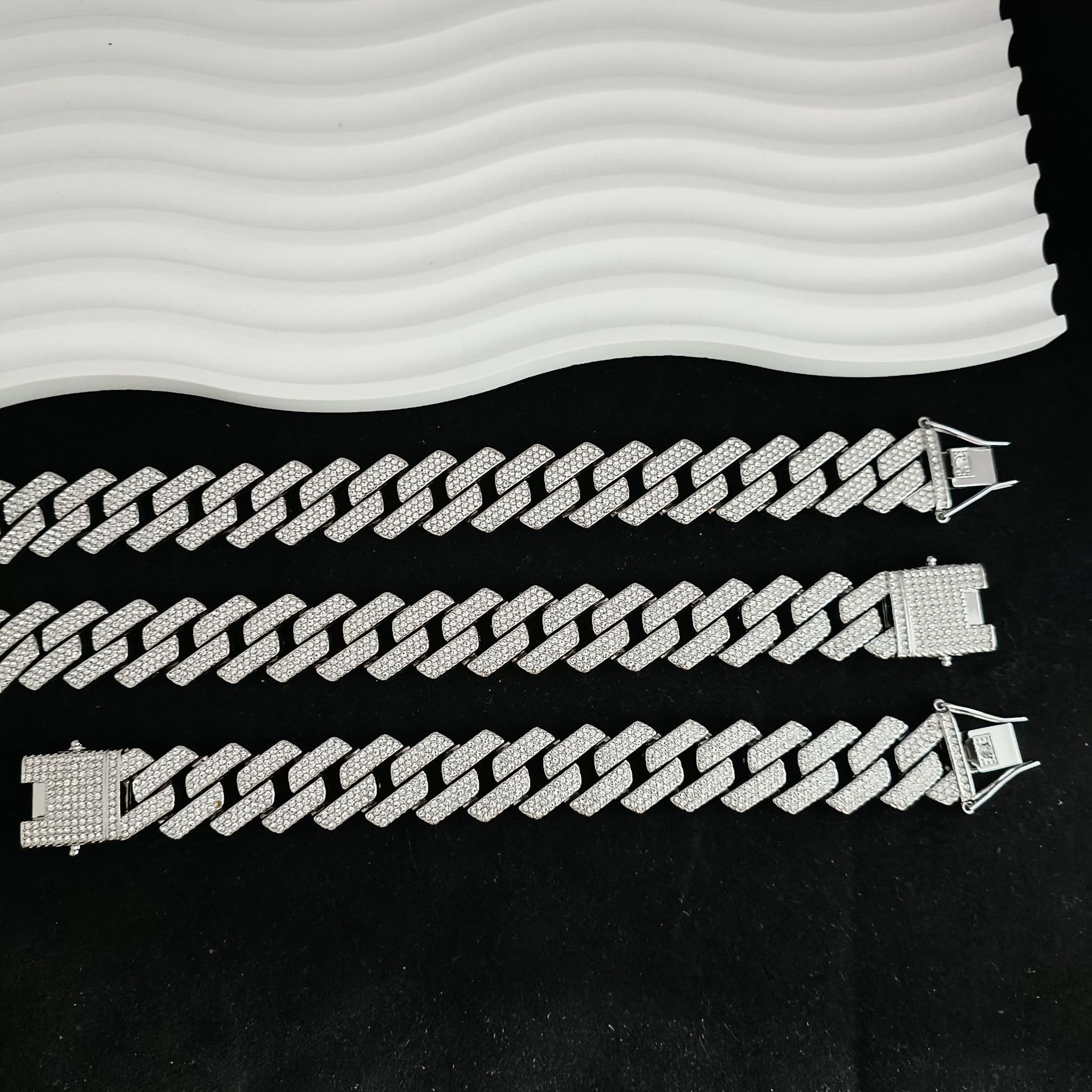 Luxury Jewelry Designer Jewelry Fashion Alloy Rhinestone Chain Link 20mm Diamond Full Necklace Three Rows Full Diamond Cross-border Hot Item