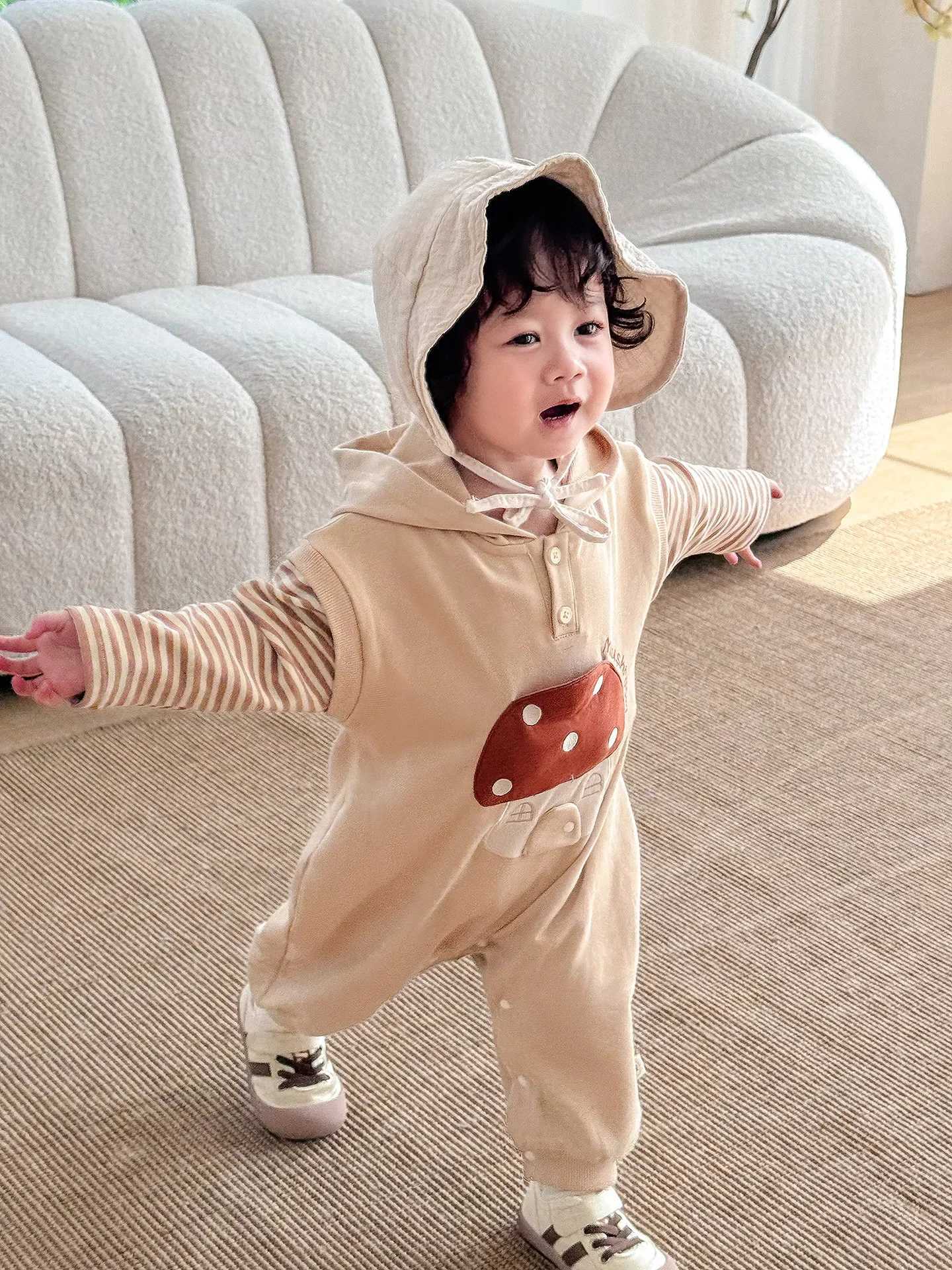 0-2Y Baby Hooded Retro Woodland Romper Fake Two-Piece Striped Mushroom Applique High Cotton Soft Autumn Toddler Jumpsuit Z250712