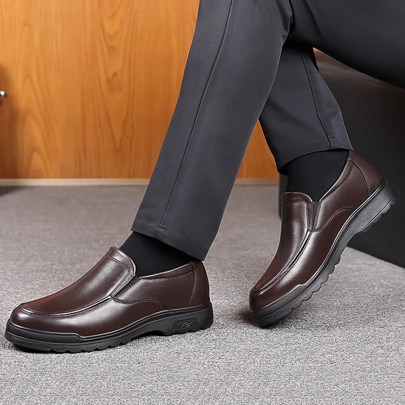 Leather Shoes for Men Dress Shoes Slip-on Plus Size Office Formal Shoes for Male Wedding Party Casual Business Oxfords 250712