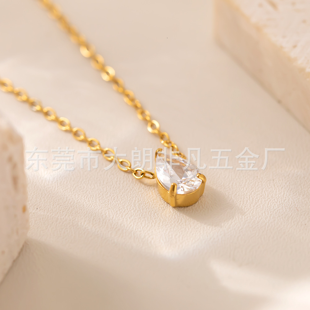 Luxury Jewelry Designer Jewelry Cross-border Hot-selling Custom Fashion Zircon Necklace Titanium Steel Custom Women's Accessories Female Pendant 