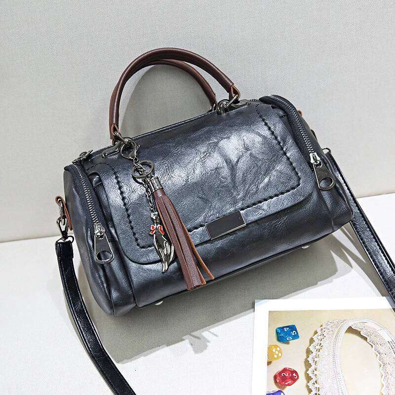 Boston With Tassels; Detachable Strap; Shoulder Bag For Commuting, Leisure, Parties And Daily Use